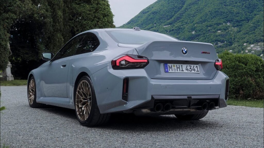 BMW M2 CS